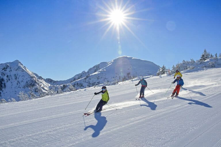 Sne i de østrigske alper Alperne Ski i Østrig Skiferie